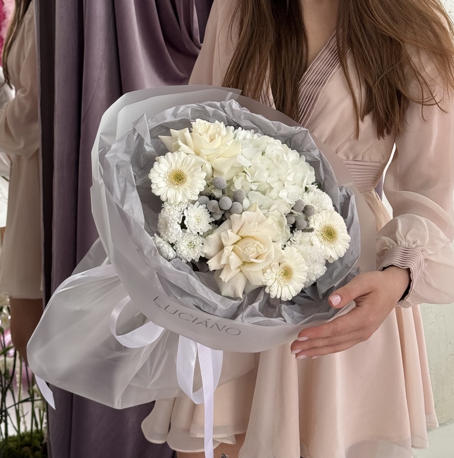 Букет с брунией №398