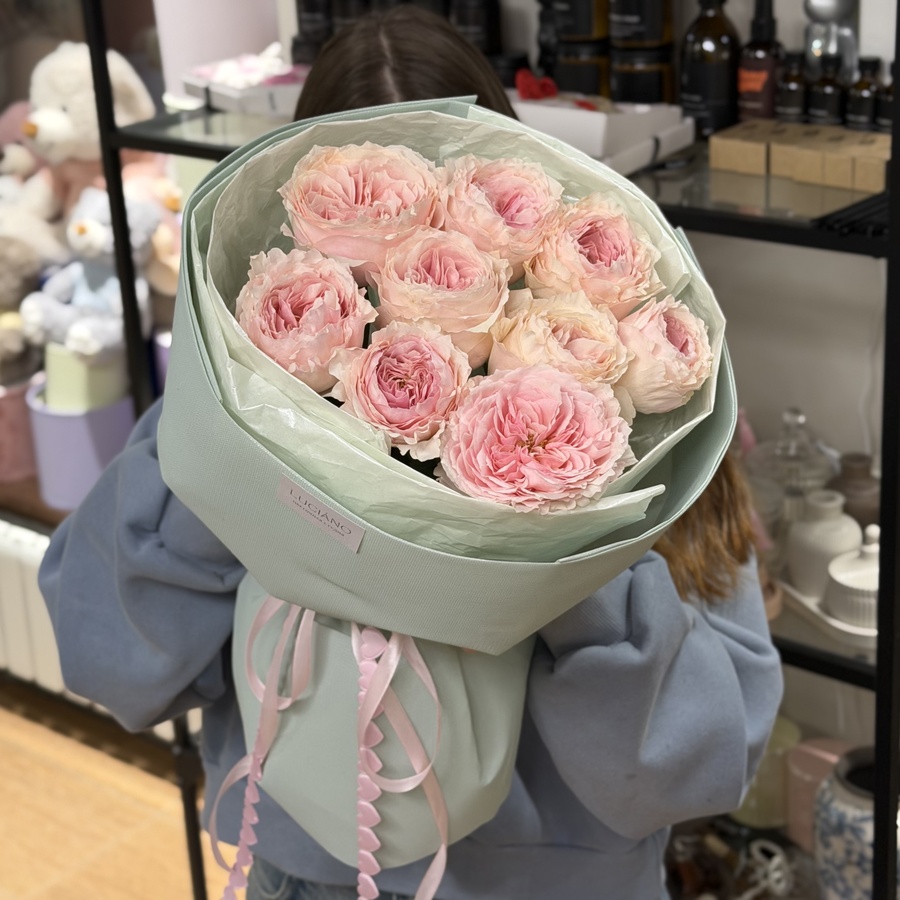 Розы Tsumugi 9шт