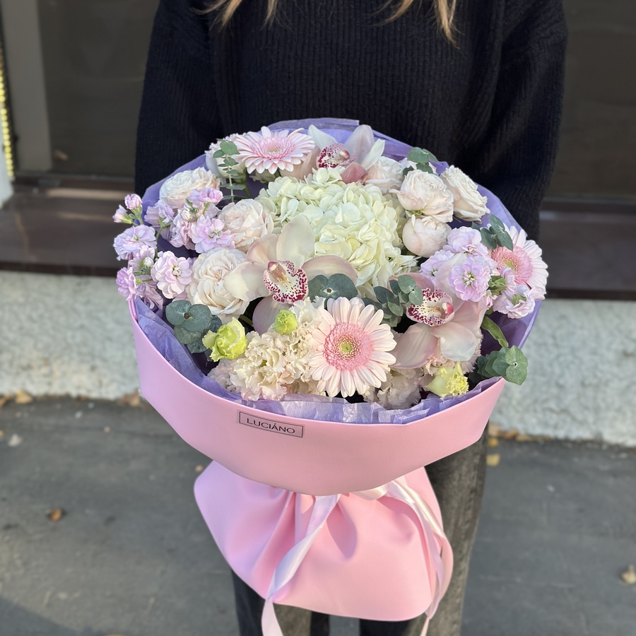 Авторский букет с маттилой