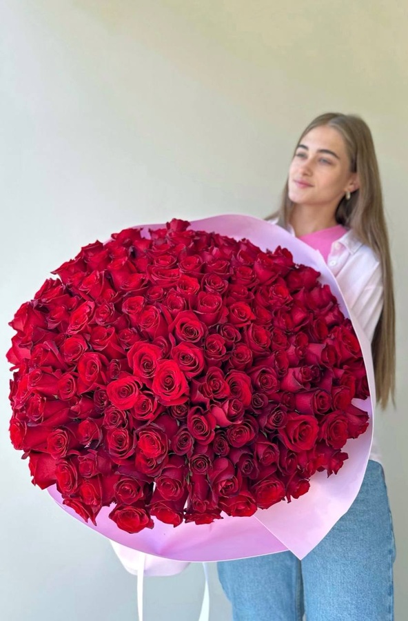 Моно букет из роз Gotcha - 151 шт