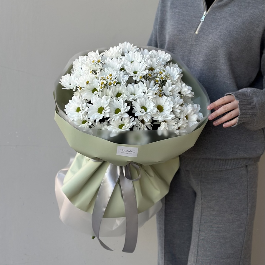 Дуо букет из ромашковых хризантем и танацетума