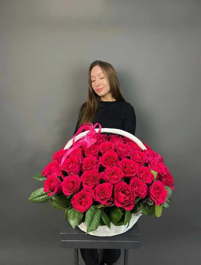 Корзина из 51 розы Gotcha