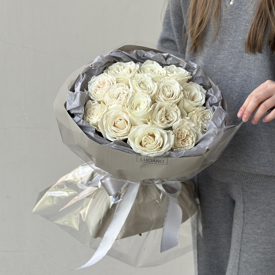 Моно букет из роз Playa Blanca - 15 шт